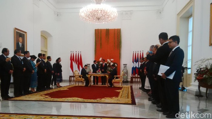 Jokowi dan PM Laos Teken Kerja Sama soal Pendidikan dan Narkoba