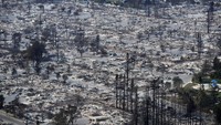 Kebakaran menghancurkan rumah dan bangunan di Santa Rosa, California. Stephen Lam/Reuters.