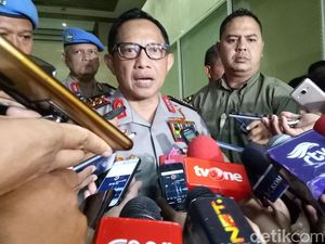 Kapolri: Ceramah Ustaz Zulkifli soal 200 Juta KTP Tidak Akurat