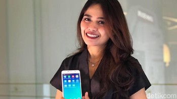 Ponsel ini punya layar 5,5 inch Full HD. Foto: detikINET/Adi Fida Rahman