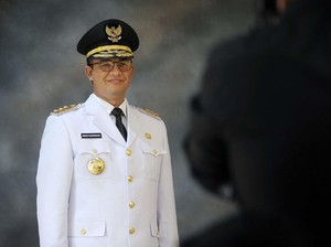 Jokowi Lantik Anies-Sandi di Istana Negara Pukul 16.00 WIB
