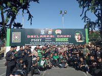 Pesilat dan suporter bola berjanji menahan diri
