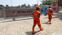 Ruang publik ini merupakan yang terakhir, karena jabatan gubernur akan berakhir lusa.