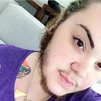 Aku hanya melihat balik ke arah mereka jadi mereka tahu bahwa aku menyadari apa yang mereka lakukan, dan aku tidak peduli dengan yang mereka pikirkan tentangku, ucap Alma. Foto: Facebook Alma Torres