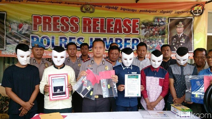 Posting Ujaran Kebencian, Lima Pemuda di Jember Ditangkap