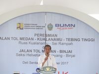 Jokowi Resmikan 52 Km Jalan Tol Baru di Medan