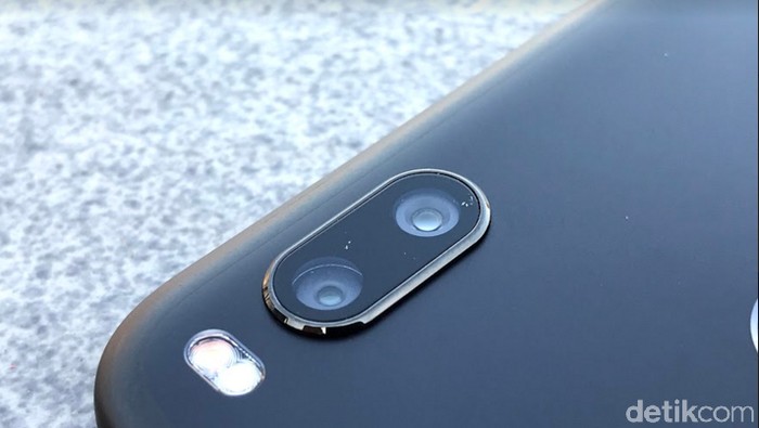 Xiaomi Mi A1. Foto: detikINET/Adi Fida Rahman Xiaomi Mi A1. Foto: detikINET/Adi Fida Rahman