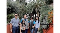 Terakhir dan terbaru, SBY dan keluarga berlibur ke Gardens by the Bay Singapura. Masih banyak tempat yang ia kunjungi beserta keluarga, intip saja Instagramnya Bu Ani (Dok. aniyudhoyono/Instagram)