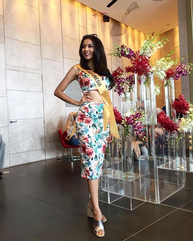 Ia pun adalah sosok yang berprestasi. Selain Puteri Indonesia, Dea diketahui pernah menjadi duta wisata Kabupaten Semarang 2014 dan Provinsi Jawa Tengah 2014, serta Top 10 Duta Wisata Indonesia 2015. Foto: Instagram Dea Rizkita