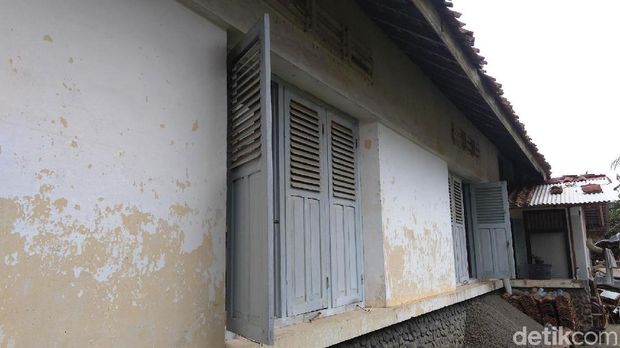 Rumah peninggalan Londo Ireng