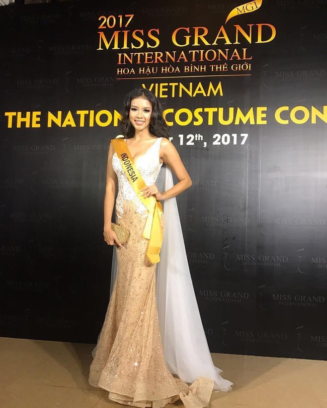 Dea mengaku pernah bercita-cita menjadi Puteri Indonesia ketika kecil. Ia terinspirasi ikut kontes kecantikan pasca melihat kemenangan Qory Sandioriva pada Puteri Indonesia 2009. Foto: Instagram Dea Rizkita