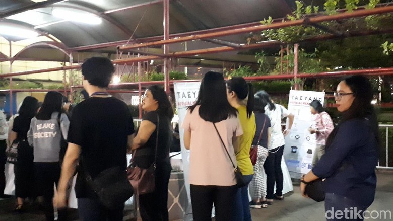 Ini Dia Daftar Merchandise di Konser Taeyang White Night in Jakarta Ini Dia Daftar Merchandise di Konser Taeyang White Night in Jakarta