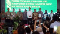Hadir pada kesempatan tersebut Menteri Koordinator Perekonomian Darmin Nasution, Menteri Agraria dan Tata Ruang atau Badan Pertanahan Nasional Sofyan Djalil, Menteri Pertanian Amran Sulaiman, dan Direktur Bisnis Kecil dan Jaringan BNI Catur Budi Harto, Jumat (13 Oktober 2017). Pool/BNI.