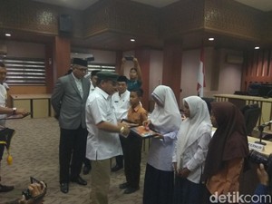 Pemerintah Aceh Tambah Anggaran Beasiswa Yatim-Piatu Jadi Rp 247,5 Miliar