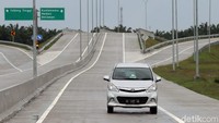 Kondisi jalan tol terbilang mulus kecepatan kendaraan pun bisa dipacu di kisaran 80-100 km per jam. Kondisi jalan tol pun sangat layak untuk dilalui kendaraan.