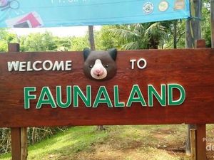 Melihat Aneka Hewan Langka di Faunaland di Ancol