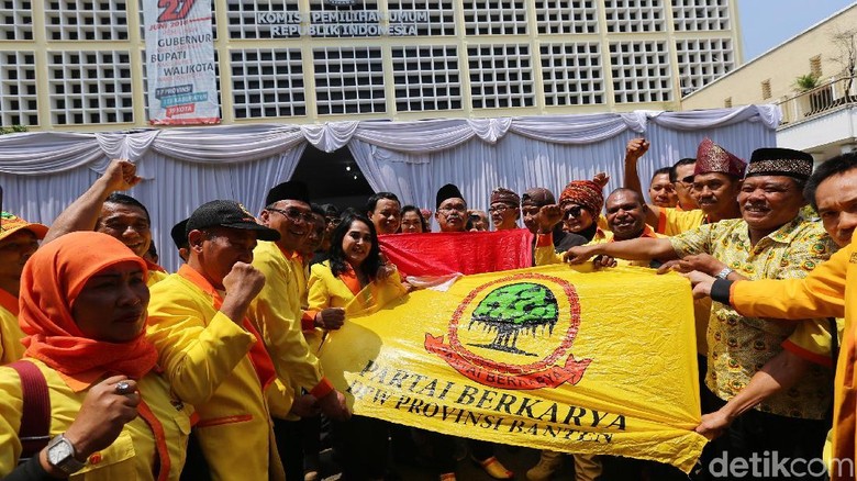 Pollycarpus Bergabung ke Partai Tommy Soeharto Pollycarpus Bergabung ke Partai Tommy Soeharto