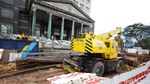 Foto: Penampakan Longsor di Depan Menara Saidah