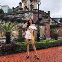 Paras Dea yang cantik didukung dengan tinggi badannya yang mencapai 172 cm. Pantas jika wanita kelahiran Bandung ini pernah menjadi finalis Wajah Femina di tahun 2016. Foto: Instagram Dea Rizkita