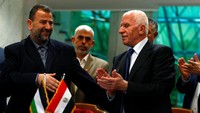 Sejak 2007, Hamas berkuasa di Gaza dan Fatah di Tepi Barat. Kini keduanya sepakat rekonsiliasi untuk Palestina. Foto: REUTERS/Amr Abdallah Dalsh