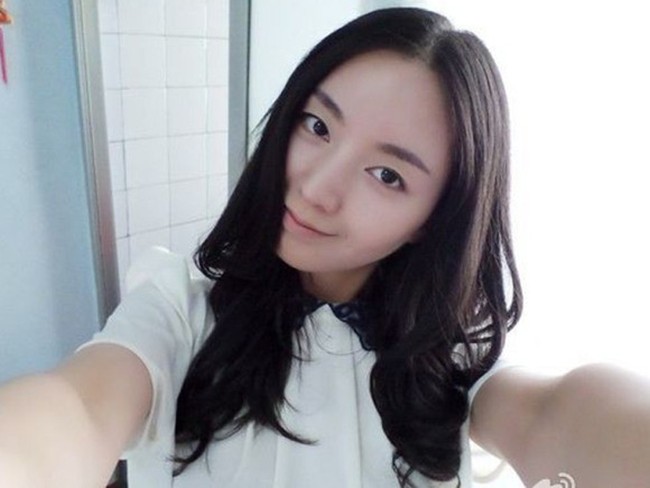 Sosok seorang guru biologi cantik bernama Deng Yuanyuan ini juga bikin gagal fokus. Deng mengajar siswa SMP Yuwen di Jilin, China. Memiliki wajah cantik dan tubuh ramping, banyak yang berpendapat bahwa Deng lebih pantas menjadi artis.Foto: Istimewa