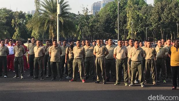 TNI-Polri olahraga bersama di Monas.