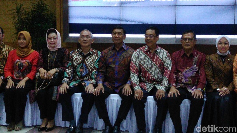 Bertemu Asosiasi PTS, Wiranto Ingatkan Ancaman Teroris dan Narkoba Bertemu Asosiasi PTS, Wiranto Ingatkan Ancaman Teroris dan Narkoba