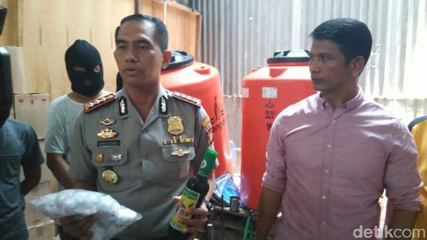 Pabrik Miras Oplosan di Kelapa Gading Digerebek, 4 Orang Ditangkap