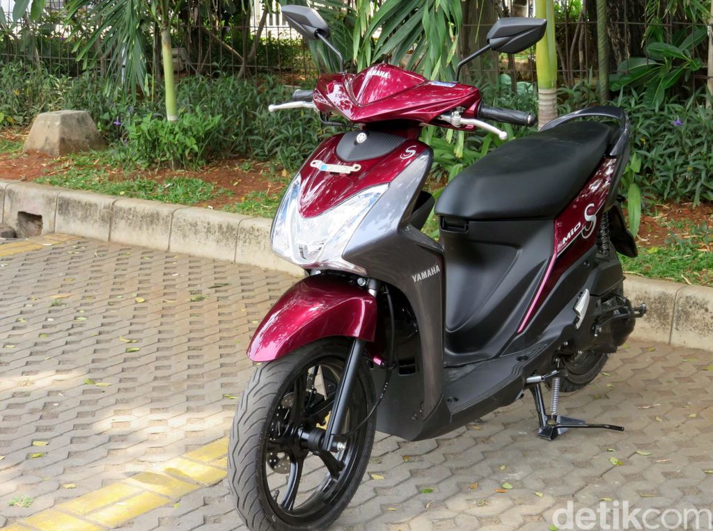Yamaha meluncurkan Mio Reborn di Jakarta, Sabtu (14/10/2017). Tidak hanya tampilannya yang berubah, beberapa fitur telah disematkan Yamaha untuk menyempurnakan motor skutik yang dinamai Mio S Tubless & Ban Lebar tersebut.
