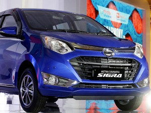 Pecahnya Kaca Belakang Sigra Dialami Oleh Mobil Baru