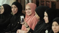 Ia kemudian menggelar pengajian di kediamannya. Foto: Instagram Siti Nurhaliza