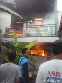 Kebakaran rumah dan gudang/