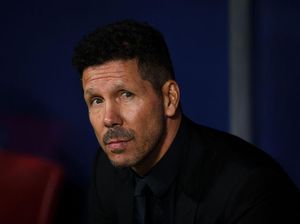 Jawaban Sarkastis Simeone soal Barca yang Pernah Keluhkan Rumput Lapangan