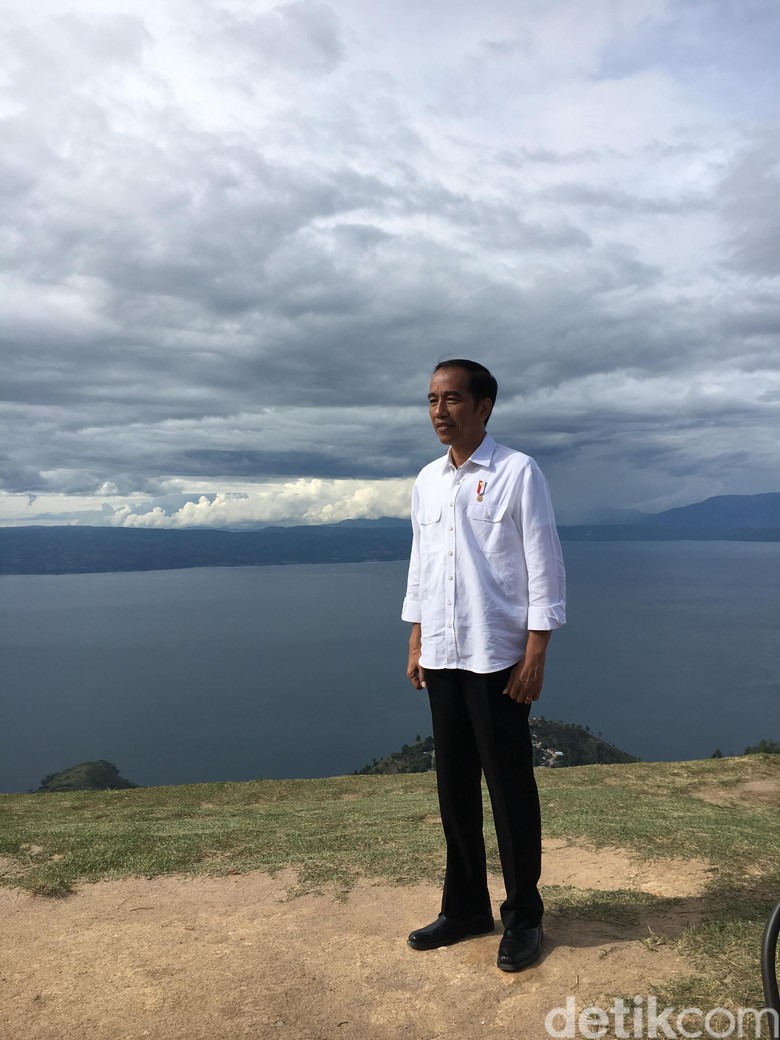 3 Tahun Jadi Presiden RI, Jokowi: Silakan Masyarakat Menilai 3 Tahun Jadi Presiden RI, Jokowi: Silakan Masyarakat Menilai