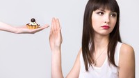 Kamu yang sering mengunyah permen karet pasti bisa mengontrol nafsu makan. Ini sudah dibuktikan oleh studi yang menemukan bahwa seseorang makan 10 persen lebih sedikit karena mengunyah permen karet 45 menit setelah makan siang. Foto: Thinkstock 