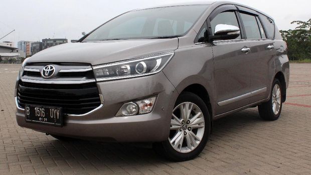 Inikah Tampang Innova Facelift Terbaru  