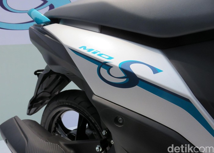 Yamaha meluncurkan Mio Reborn di Jakarta, Sabtu (14/10/2017). Tidak hanya tampilannya yang berubah, beberapa fitur telah disematkan Yamaha untuk menyempurnakan motor skutik yang dinamai Mio S Tubless & Ban Lebar tersebut.