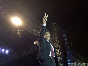 Djarot Puji Pasukan Oranye: Atas Nama Jokowi-Ahok, Saya Bangga!