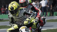 Balapan berlangsung seru karena Alvaro Bautista sempat juga berada di baris terdepan (Mirco Lazzari gp/Getty Images)