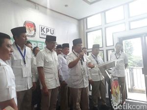 Prabowo dan Sandiaga Daftarkan Gerindra Jadi Peserta Pemilu
