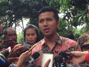 Naik Taksi, Bupati Emil Dardak Merapat ke Rumah Megawati