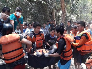 Mayat Ayah Dua Anak Hanyut Ditemukan Tersangkut Rumpun Bambu