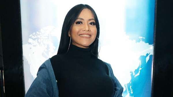Denada yang Makin Berisi Denada yang Makin Berisi