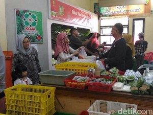 Ada Corona, Belanja Sayur Pesan Online Saja