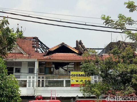 Kebakaran ruko di Mulyosari padam/