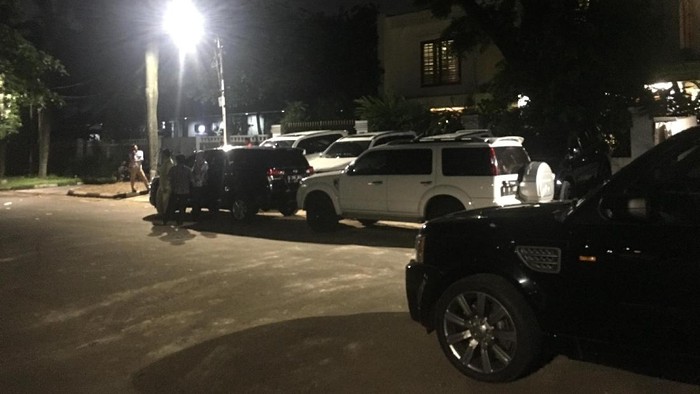 Anies-Sandi Temui Prabowo di Rumahnya