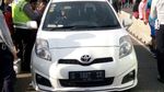 Gara-gara Ngotot Terobos Busway: Terjepit Bus Hingga Dipukul Mundur