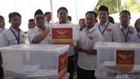 Dalam pengundian nomor urut yang digelar KPU, Partai Gerindra mendapat nomor urut 2. Sedangkan Partai Gerindra mendapatkan nomor urut 6 dalam Pemilu 2019. (Lamhot Aritonang/detikcom)