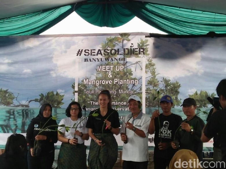 Datang ke Banyuwangi, Ini Aktivitas Nadine Chandrawinata Datang ke Banyuwangi, Ini Aktivitas Nadine Chandrawinata
