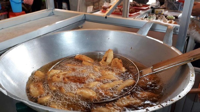 Legitnya Pisang  Goreng  Kepok Kuning dan Mie Jadul  yang 